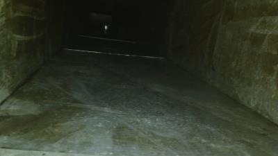 مدخنة أحد المطابخ المركزية قبل وبعد تنظيفها